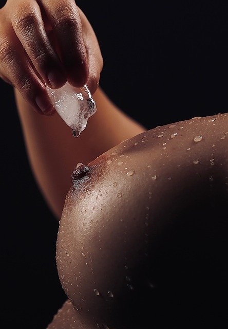 Crèmes naturelles pour amplifier la silhouette féminine